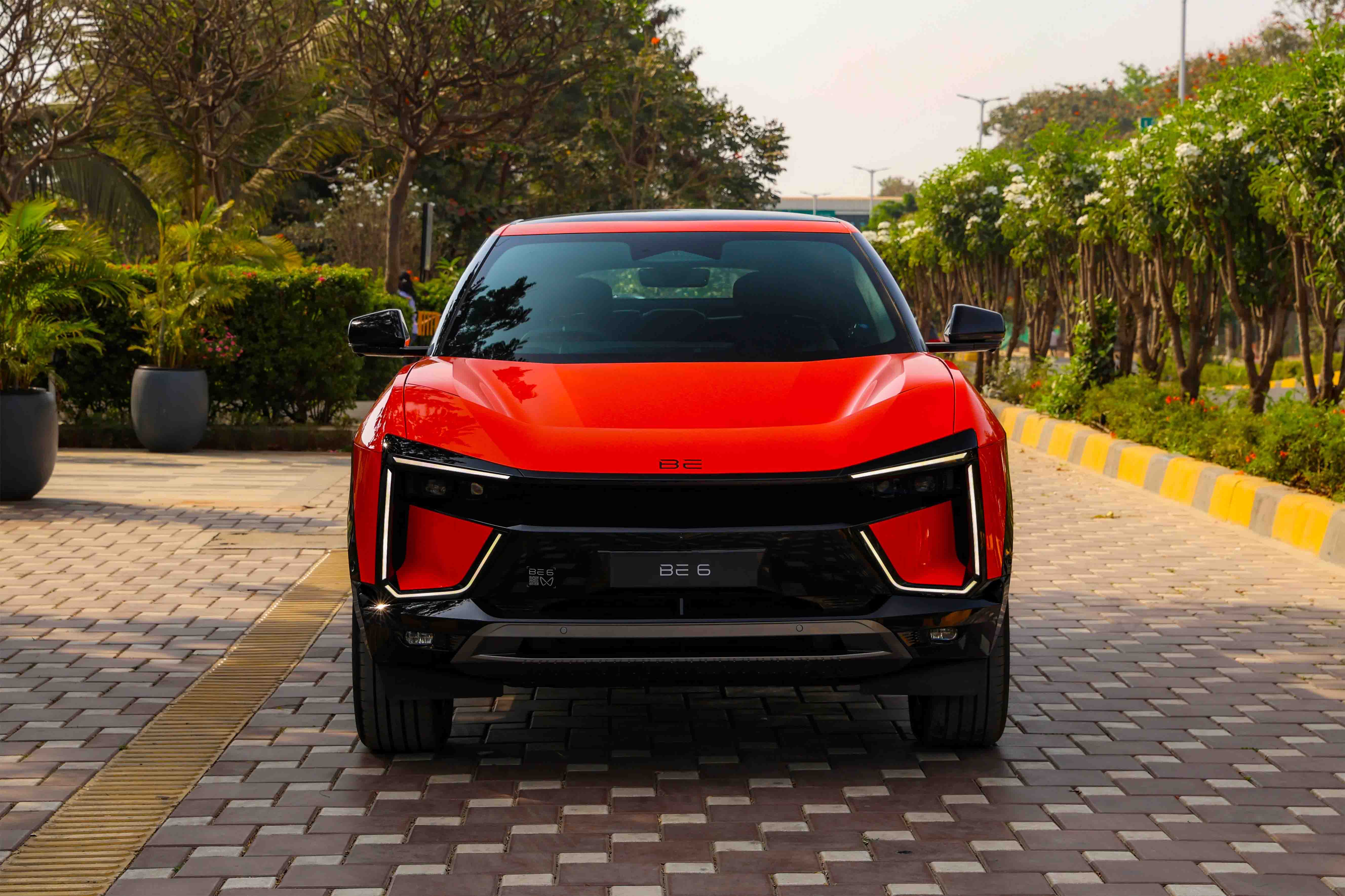 xuv3xo